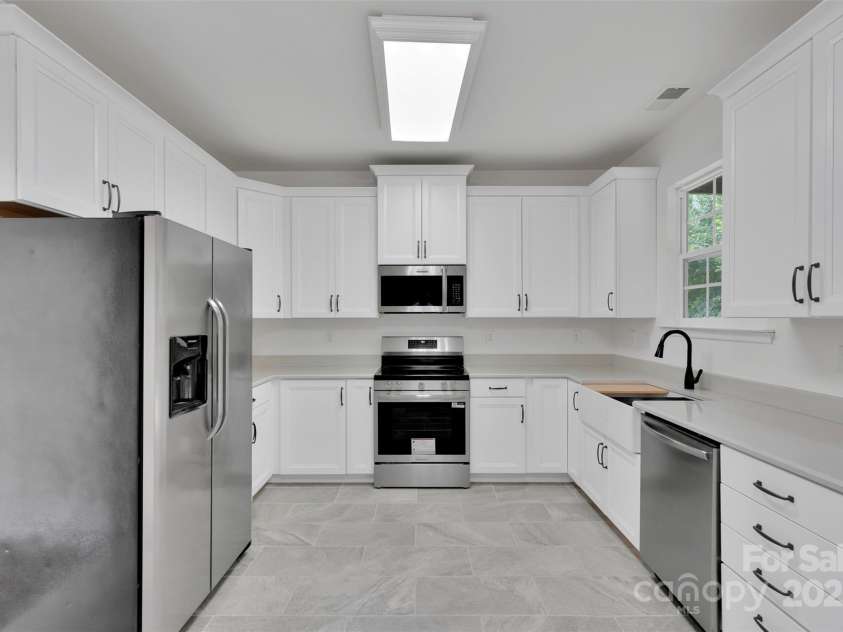 126 Matlen Drive, Mooresville, NC 28117.  MLS# CAR4279394, YatesRealty ID 32130. 