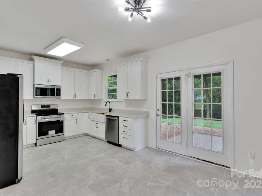 126 Matlen Drive, Mooresville, NC 28117.  MLS# CAR4279394, YatesRealty ID 32130. 