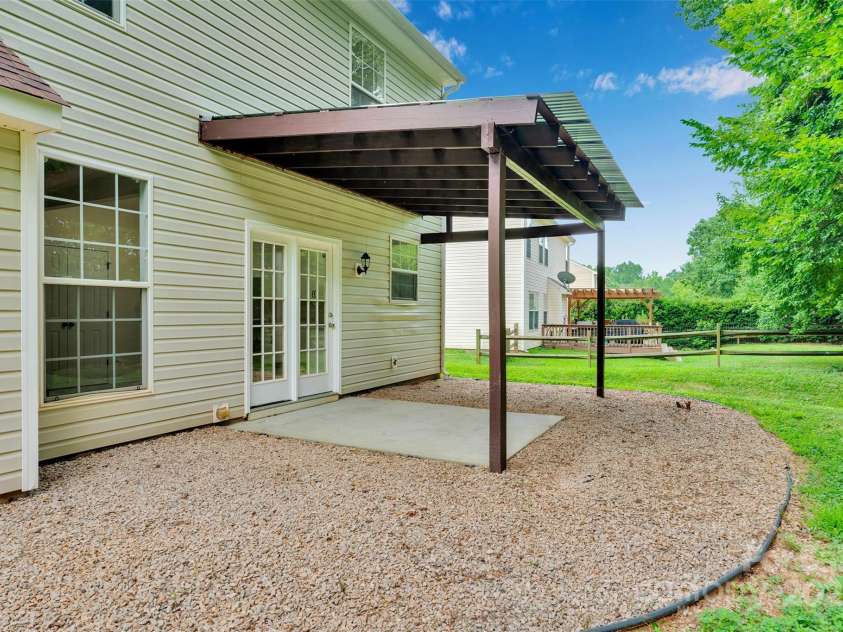 126 Matlen Drive, Mooresville, NC 28117.  MLS# CAR4279394, YatesRealty ID 32130. 