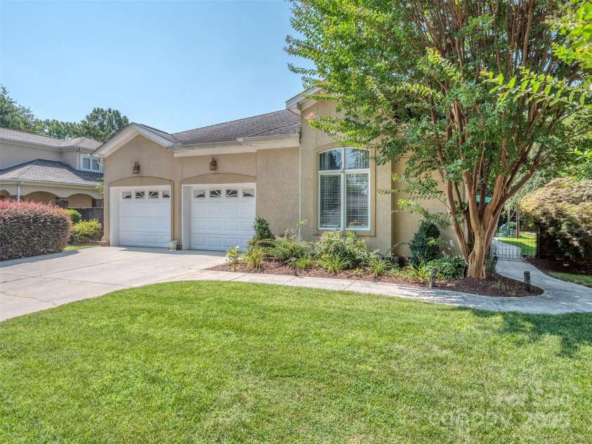 17709 Sedona Way, Cornelius, NC 28031.  MLS# CAR4274595, YatesRealty ID 32132. Welcome Home to The LIFESTYLE that is Preston At The Lake!