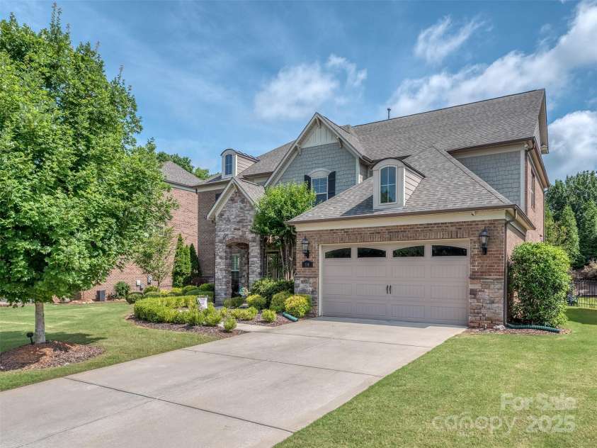 114 Reserve Lane, Fort Mill, SC 29707.  MLS# CAR4260239, YatesRealty ID 32134. 