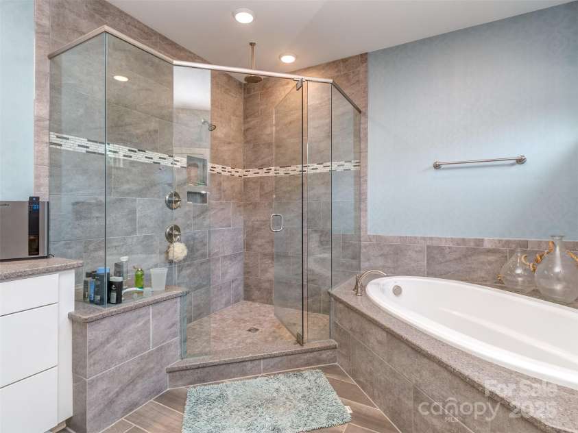 114 Reserve Lane, Fort Mill, SC 29707.  MLS# CAR4260239, YatesRealty ID 32134. 