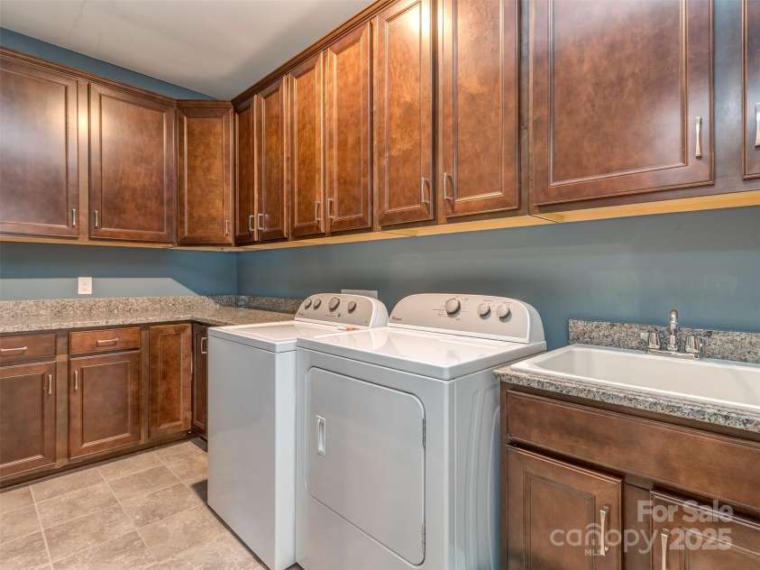 114 Reserve Lane, Fort Mill, SC 29707.  MLS# CAR4260239, YatesRealty ID 32134. 