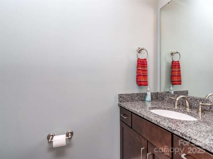 114 Reserve Lane, Fort Mill, SC 29707.  MLS# CAR4260239, YatesRealty ID 32134. 