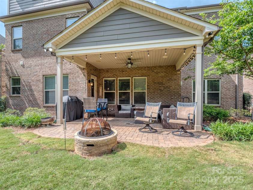 114 Reserve Lane, Fort Mill, SC 29707.  MLS# CAR4260239, YatesRealty ID 32134. 