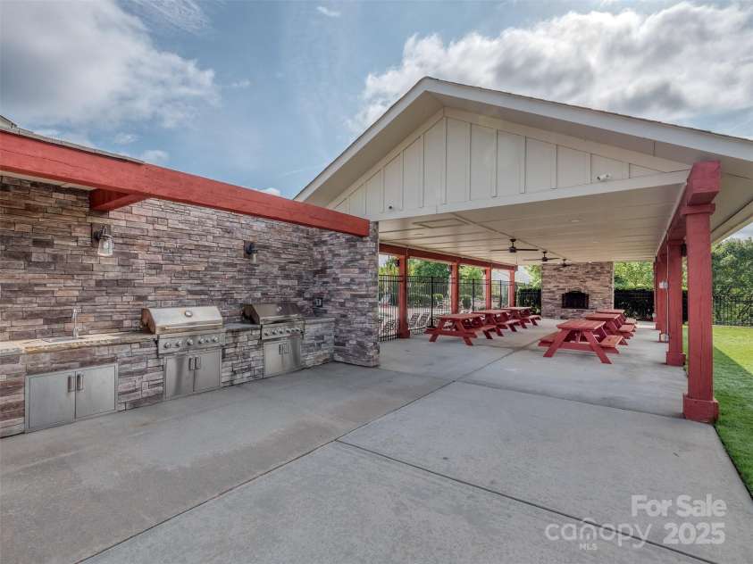 114 Reserve Lane, Fort Mill, SC 29707.  MLS# CAR4260239, YatesRealty ID 32134. 