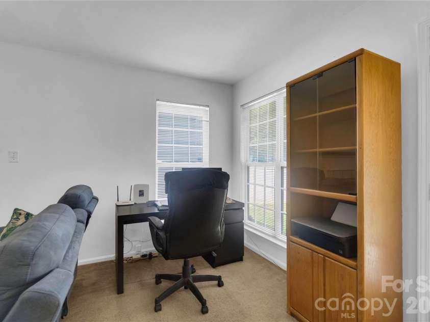 12009 Silvercrest Drive, Charlotte, NC 28215.  MLS# CAR4396189, YatesRealty ID 32135. 