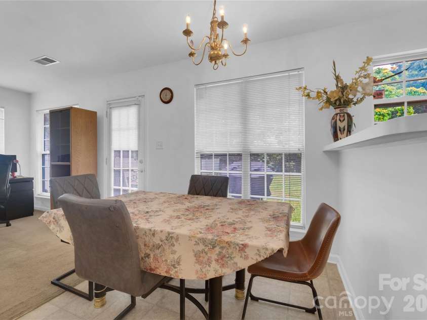 12009 Silvercrest Drive, Charlotte, NC 28215.  MLS# CAR4396189, YatesRealty ID 32135. 
