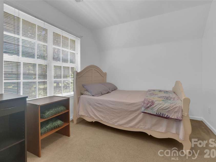 12009 Silvercrest Drive, Charlotte, NC 28215.  MLS# CAR4396189, YatesRealty ID 32135. 