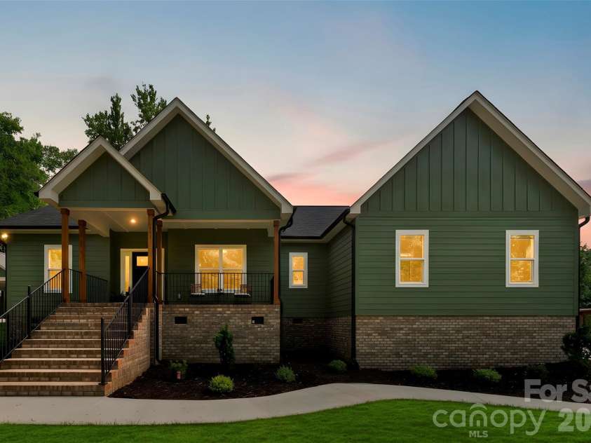 153 Reading Street, York, SC 29745.  MLS# CAR4395435, YatesRealty ID 32136. 