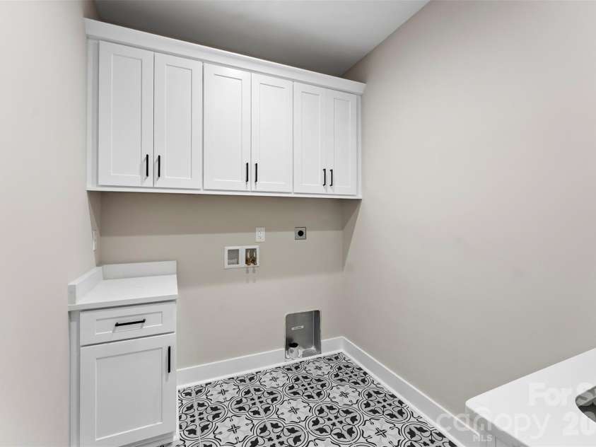 153 Reading Street, York, SC 29745.  MLS# CAR4395435, YatesRealty ID 32136. 