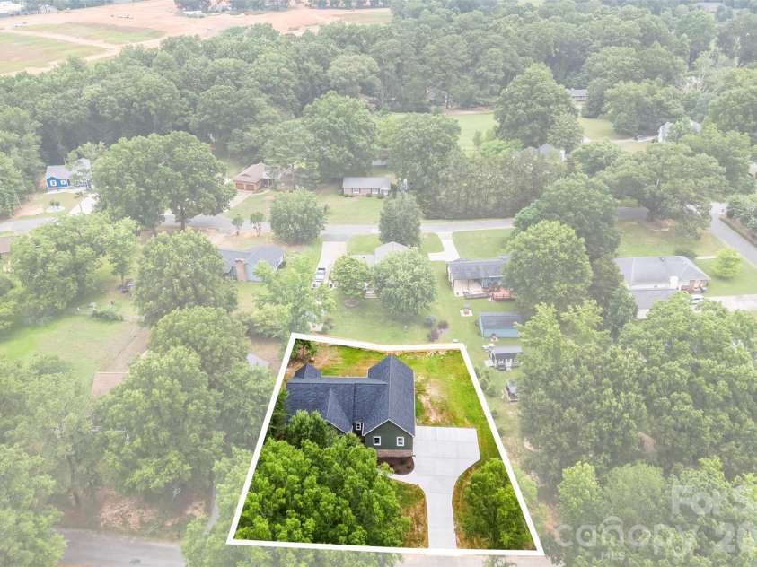 153 Reading Street, York, SC 29745.  MLS# CAR4395435, YatesRealty ID 32136. 