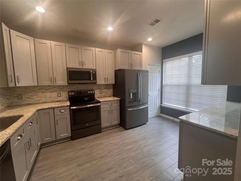 4856 Grier Farm Lane, Charlotte, NC 28270.  MLS# CAR4280313, YatesRealty ID 32136. 