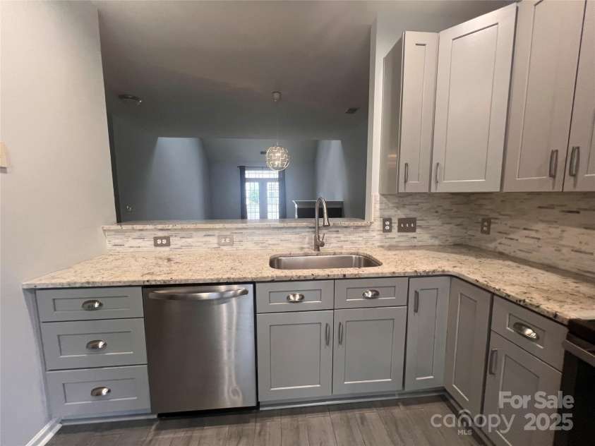 4856 Grier Farm Lane, Charlotte, NC 28270.  MLS# CAR4280313, YatesRealty ID 32136. 