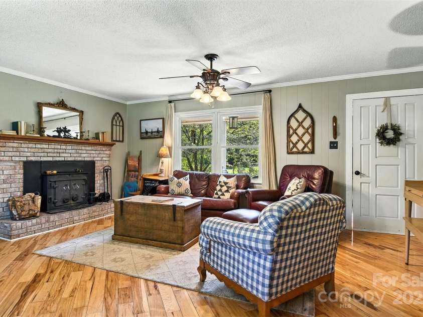 149 Liz Drive, Statesville, NC 28625.  MLS# CAR4289464, YatesRealty ID 32137. 