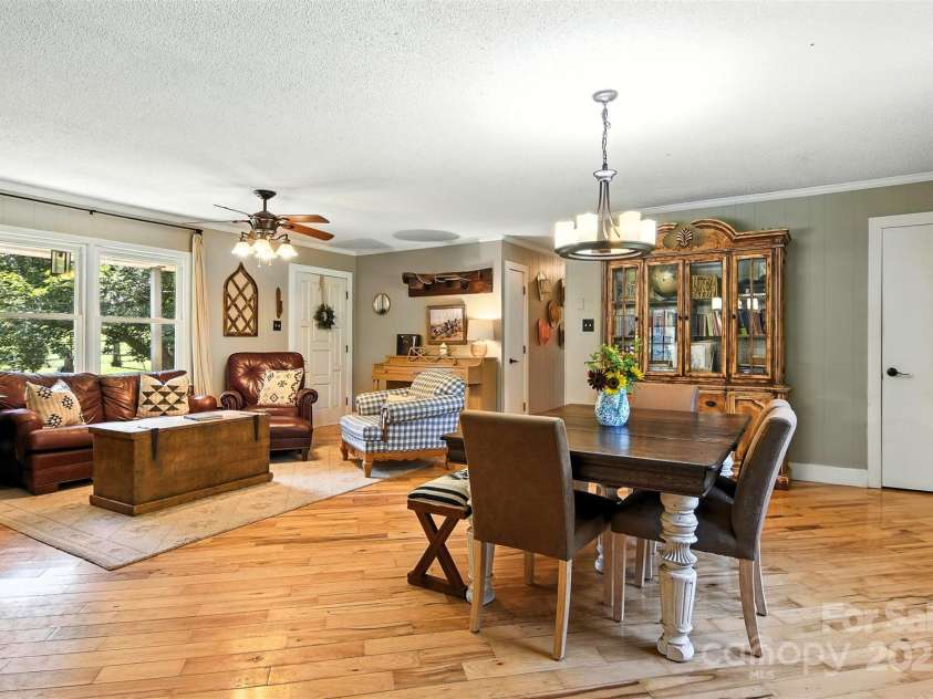 149 Liz Drive, Statesville, NC 28625.  MLS# CAR4289464, YatesRealty ID 32137. 