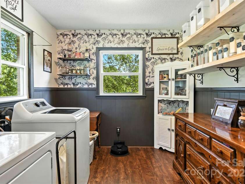 149 Liz Drive, Statesville, NC 28625.  MLS# CAR4289464, YatesRealty ID 32137. 