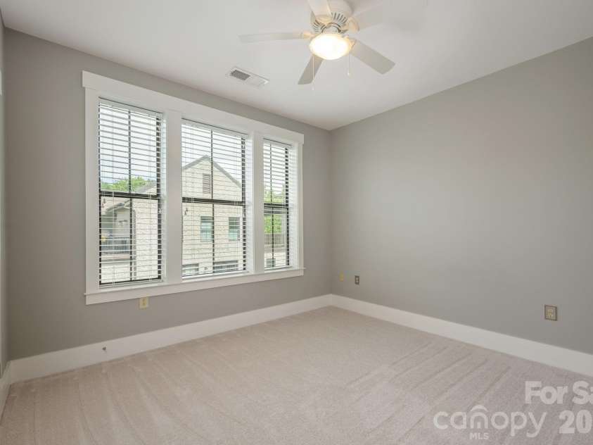 69 Stamford Street, Asheville, NC 28803.  MLS# CAR4395603, YatesRealty ID 32137. 