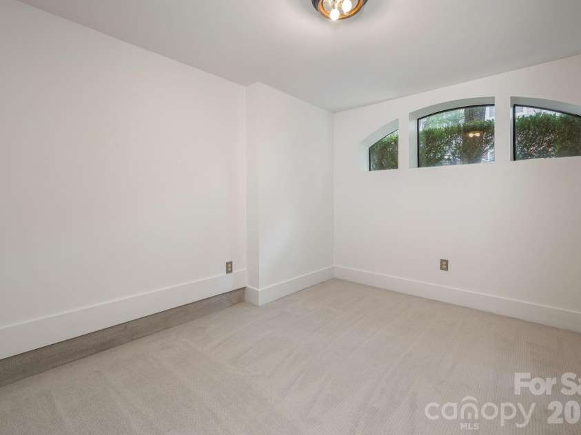 69 Stamford Street, Asheville, NC 28803.  MLS# CAR4395603, YatesRealty ID 32137. 