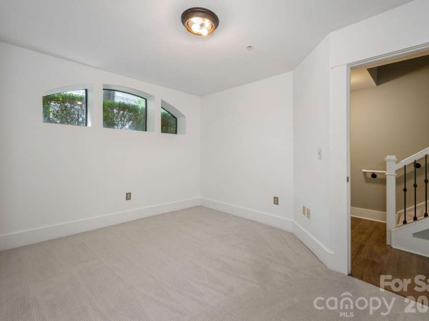 69 Stamford Street, Asheville, NC 28803.  MLS# CAR4395603, YatesRealty ID 32137. 
