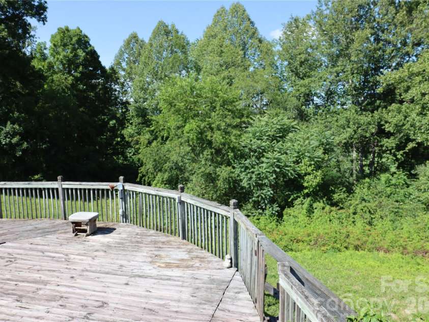 3232 Kingview Place, Lenoir, NC 28645.  MLS# CAR4396320, YatesRealty ID 32139. 