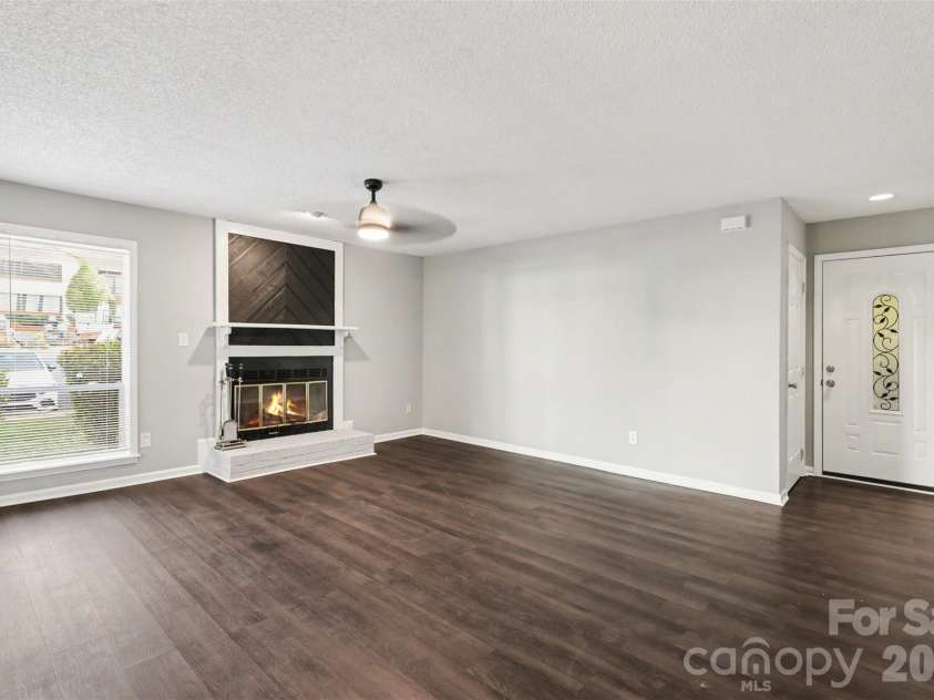 7255 Winery Lane, Charlotte, NC 28227.  MLS# CAR4345015, YatesRealty ID 3214. 