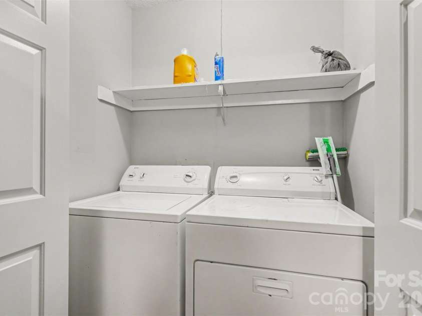 7255 Winery Lane, Charlotte, NC 28227.  MLS# CAR4345015, YatesRealty ID 3214. 
