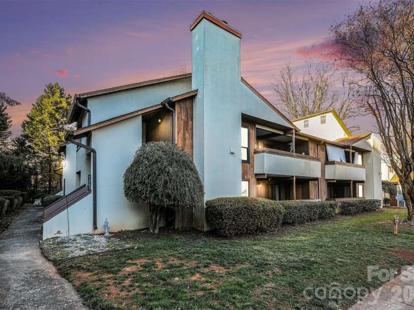 7255 Winery Lane, Charlotte, NC 28227.  MLS# CAR4345015, YatesRealty ID 3214. 