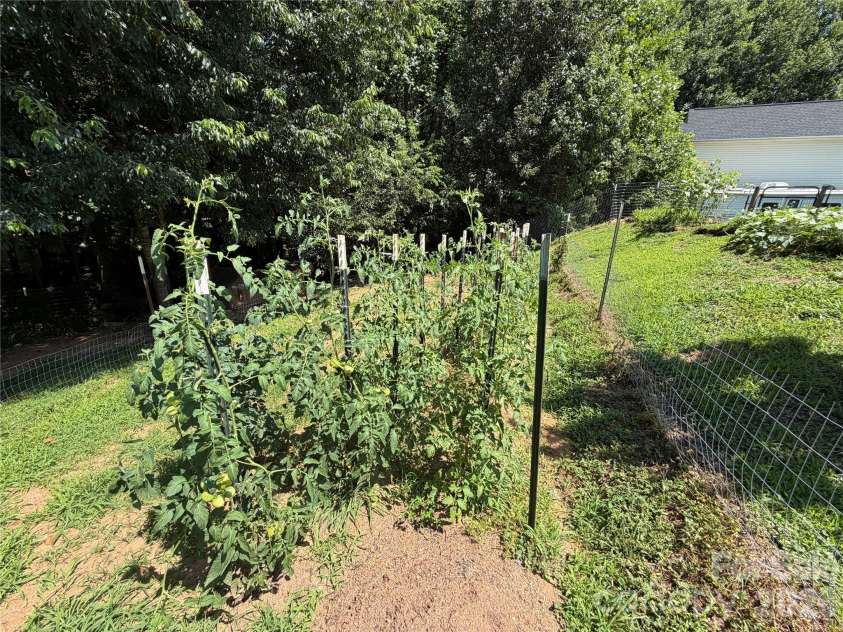 119 Addison Place, Troutman, NC 28166.  MLS# CAR4396309, YatesRealty ID 32140. 