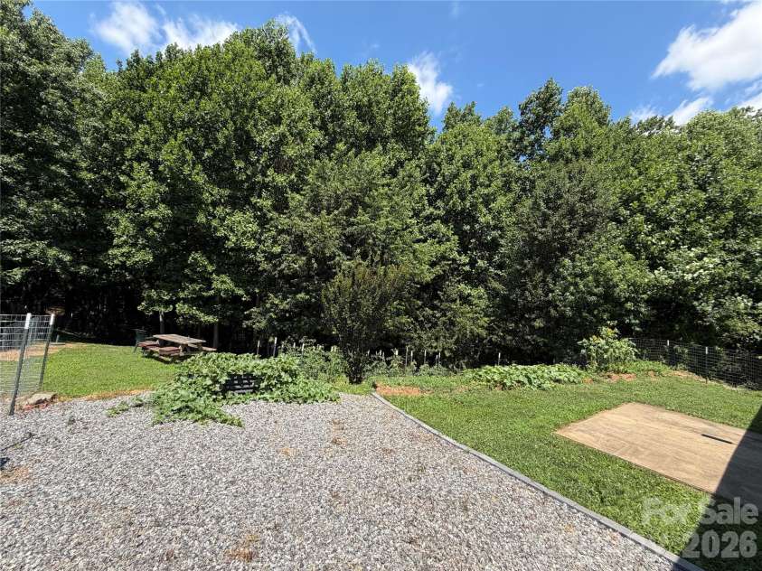 119 Addison Place, Troutman, NC 28166.  MLS# CAR4396309, YatesRealty ID 32140. 