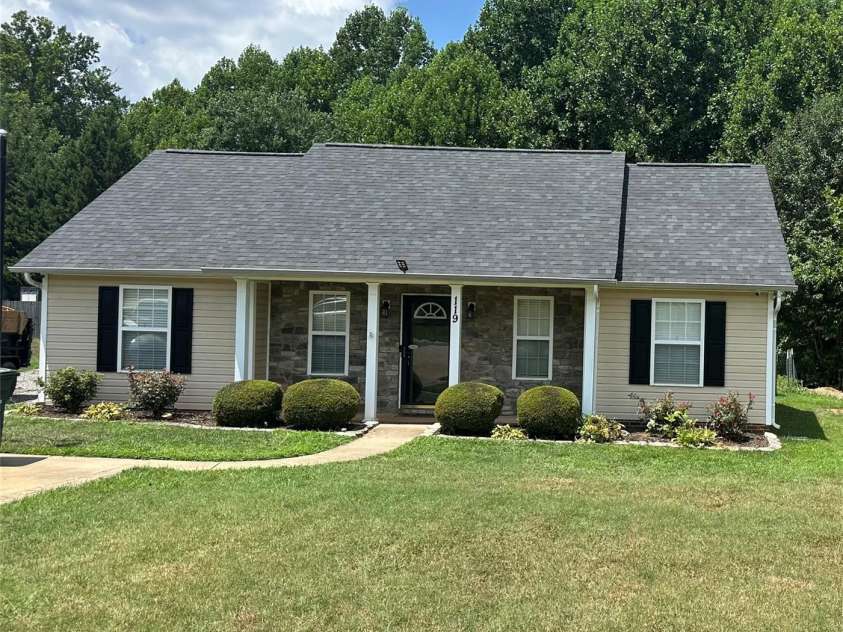 119 Addison Place, Troutman, NC 28166.  MLS# CAR4396309, YatesRealty ID 32140. 