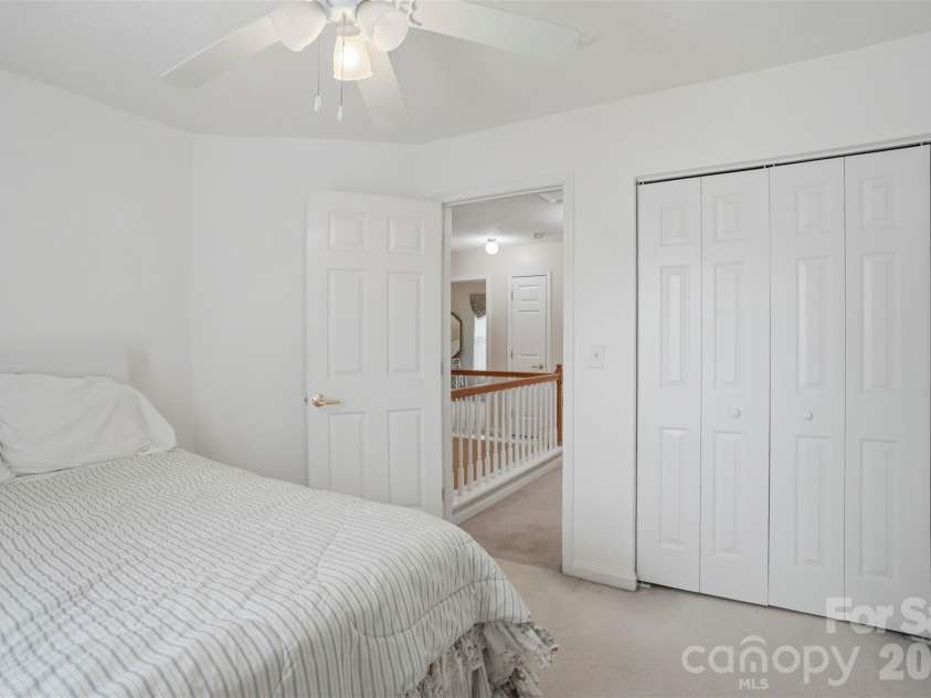 5619 Hedgecrest Place, Charlotte, NC 28269.  MLS# CAR4396327, YatesRealty ID 32141. 