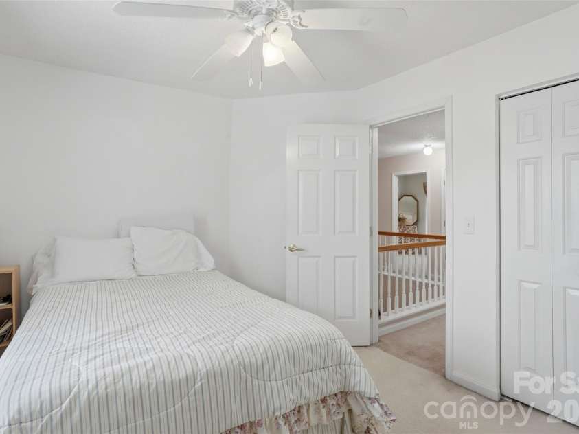 5619 Hedgecrest Place, Charlotte, NC 28269.  MLS# CAR4396327, YatesRealty ID 32141. 