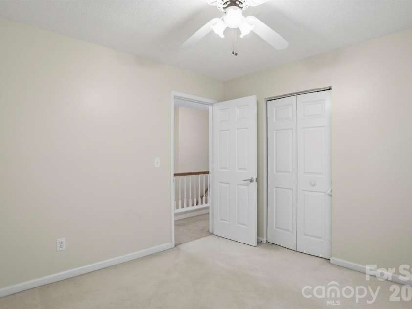 5619 Hedgecrest Place, Charlotte, NC 28269.  MLS# CAR4396327, YatesRealty ID 32141. 
