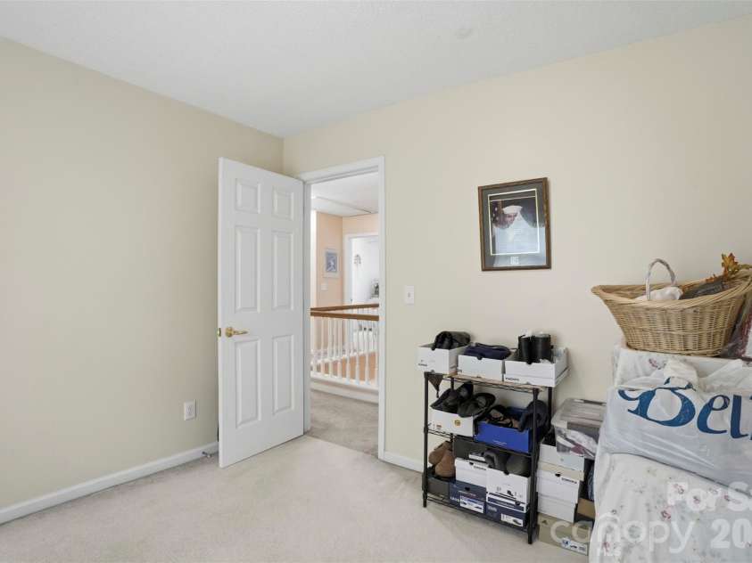 5619 Hedgecrest Place, Charlotte, NC 28269.  MLS# CAR4396327, YatesRealty ID 32141. 