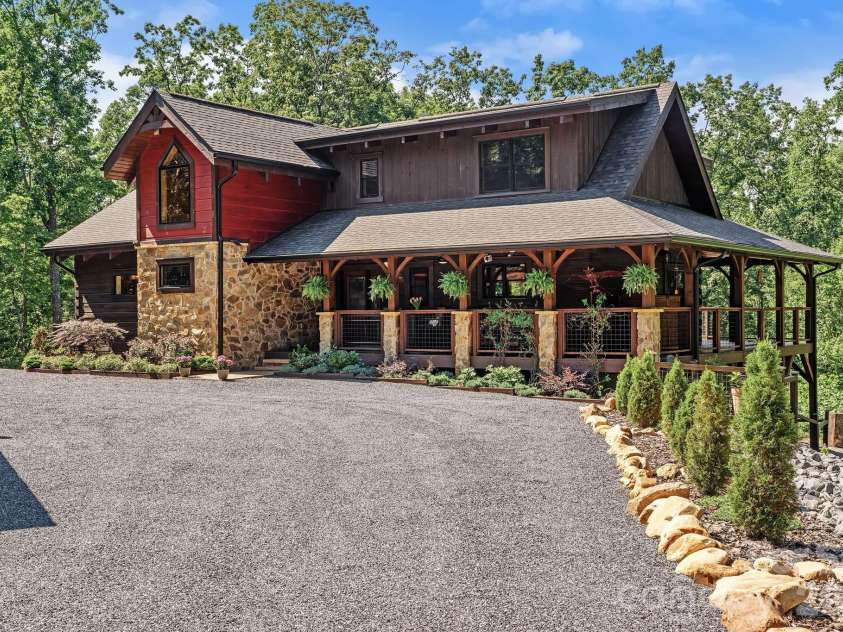 745 Mossy Oak Trail, Nebo, NC 28761.  MLS# CAR4396090, YatesRealty ID 32142. 