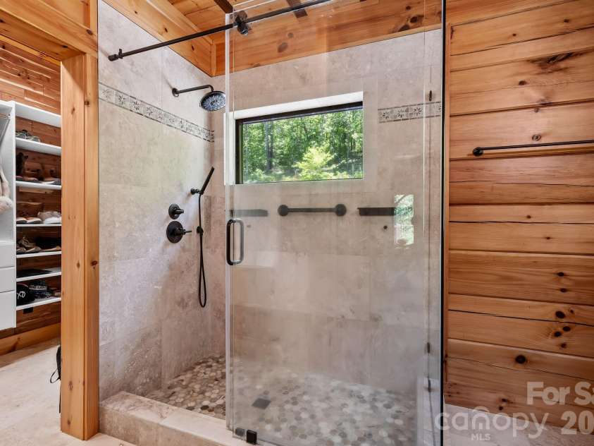 745 Mossy Oak Trail, Nebo, NC 28761.  MLS# CAR4396090, YatesRealty ID 32142. 