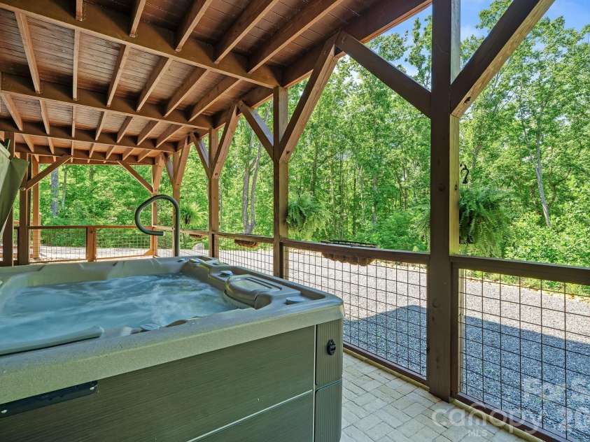 745 Mossy Oak Trail, Nebo, NC 28761.  MLS# CAR4396090, YatesRealty ID 32142. 