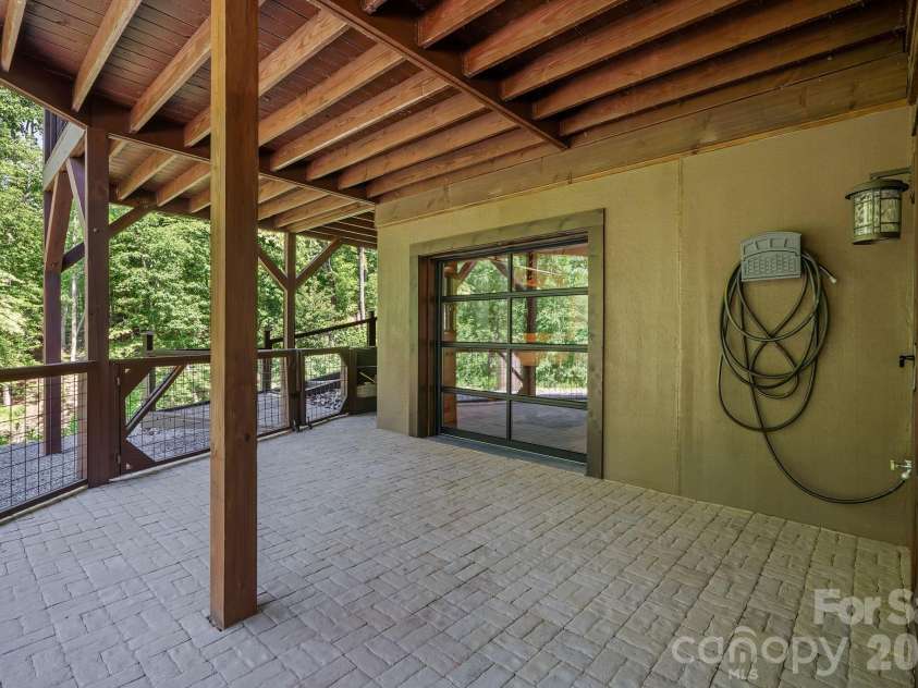 745 Mossy Oak Trail, Nebo, NC 28761.  MLS# CAR4396090, YatesRealty ID 32142. 