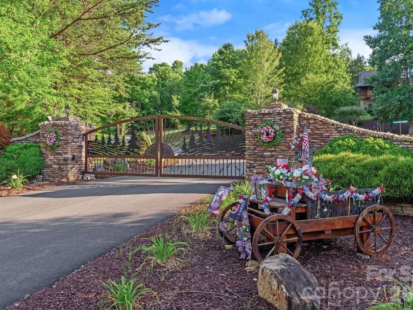 745 Mossy Oak Trail, Nebo, NC 28761.  MLS# CAR4396090, YatesRealty ID 32142. Community Entrance