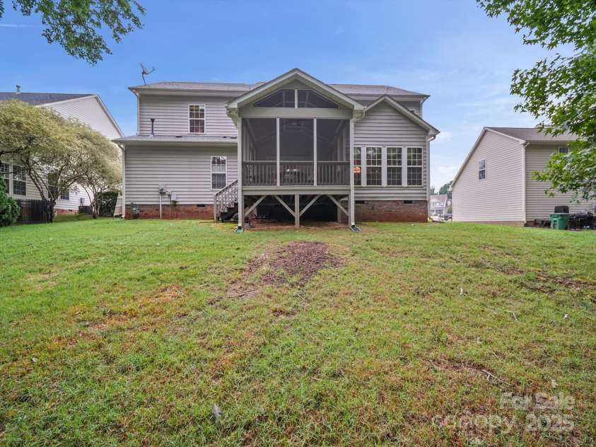 9002 Fenwick Drive, Indian Trail, NC 28079.  MLS# CAR4287627, YatesRealty ID 32142. 