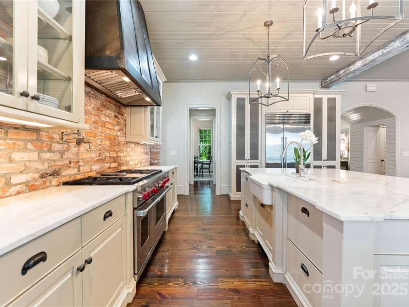 4023 Alexandra Alley Drive, Charlotte, NC 28210.  MLS# CAR4273206, YatesRealty ID 32143. 