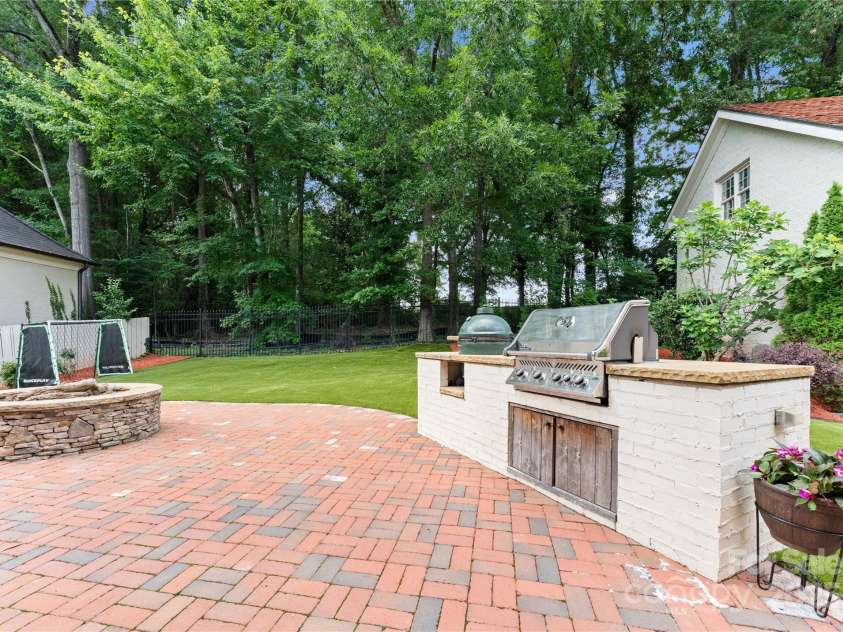 4023 Alexandra Alley Drive, Charlotte, NC 28210.  MLS# CAR4273206, YatesRealty ID 32143. 