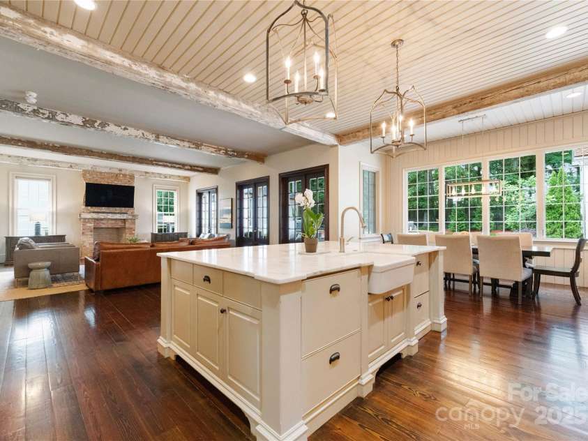 4023 Alexandra Alley Drive, Charlotte, NC 28210.  MLS# CAR4273206, YatesRealty ID 32143. 