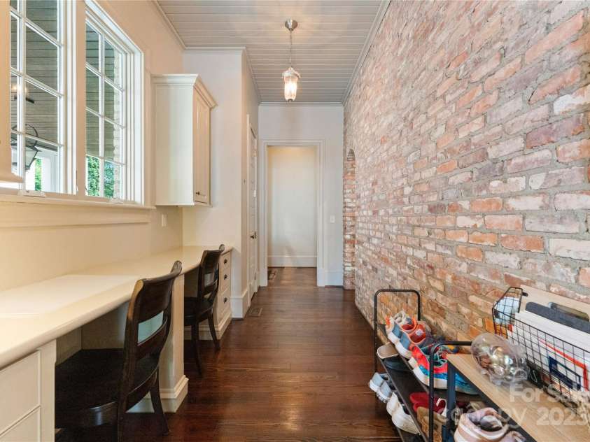 4023 Alexandra Alley Drive, Charlotte, NC 28210.  MLS# CAR4273206, YatesRealty ID 32143. 