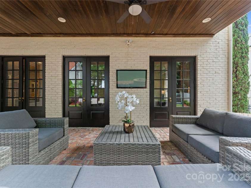 4023 Alexandra Alley Drive, Charlotte, NC 28210.  MLS# CAR4273206, YatesRealty ID 32143. 