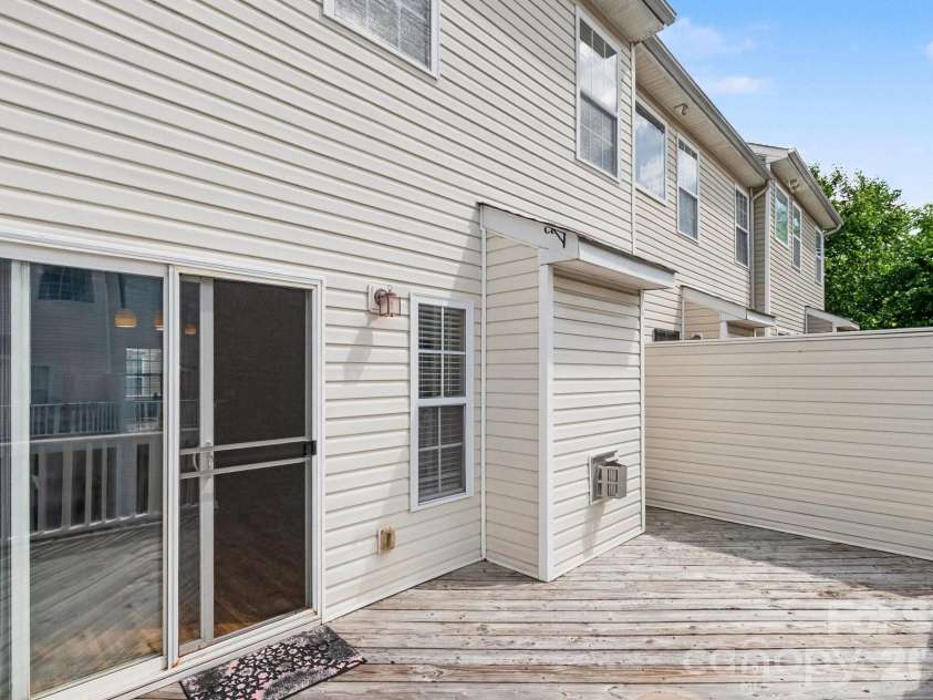 2029 Kegsworth Drive, Charlotte, NC 28273.  MLS# CAR4396032, YatesRealty ID 32144. Back Porch