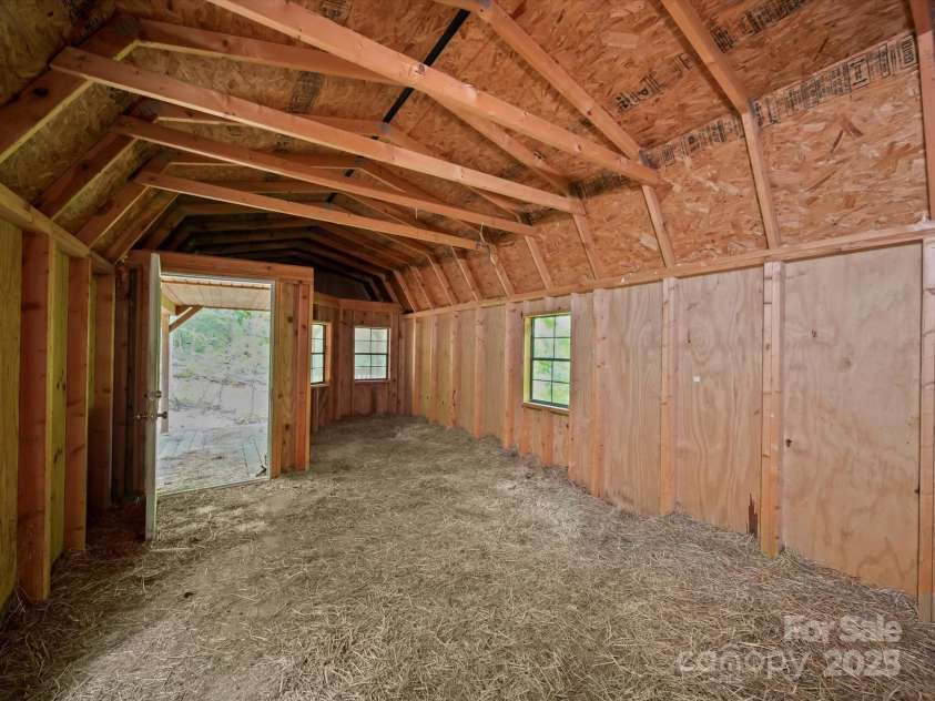 629 Vineyard Road, Tryon, NC 28782.  MLS# CAR4288104, YatesRealty ID 32144. 