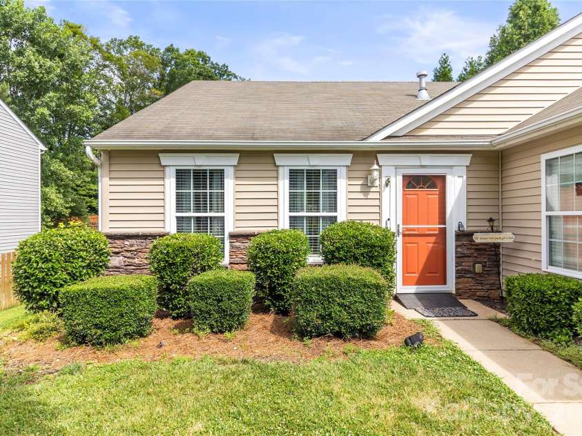 1143 Adirondak Drive, Gastonia, NC 28052.  MLS# CAR4396221, YatesRealty ID 32145. 