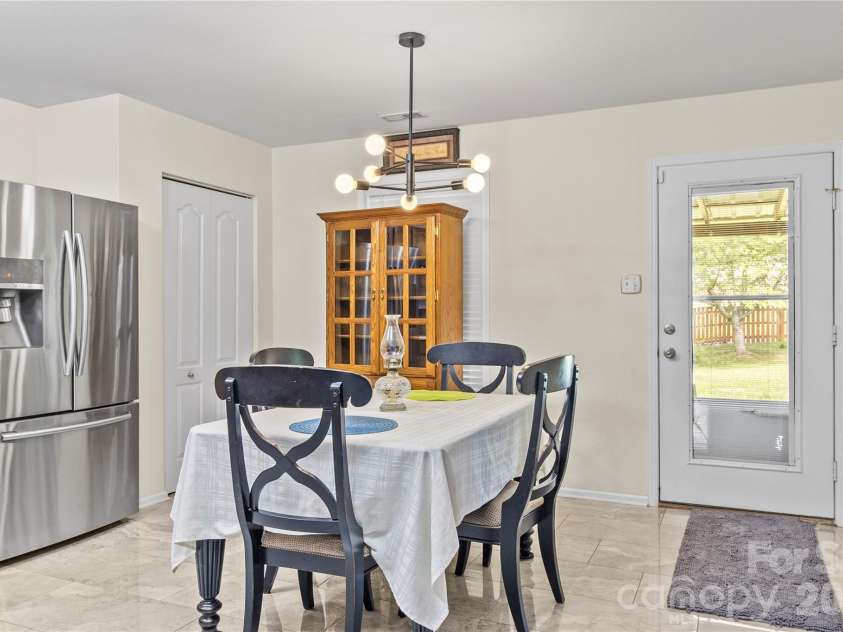 1143 Adirondak Drive, Gastonia, NC 28052.  MLS# CAR4396221, YatesRealty ID 32145. 